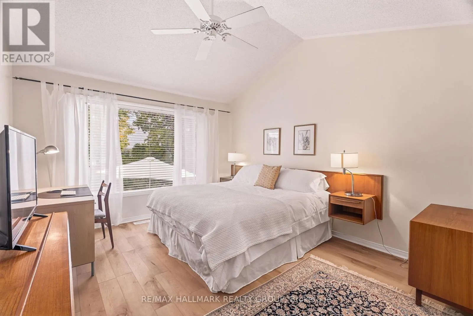 3 BURNSTEAD CRESCENT