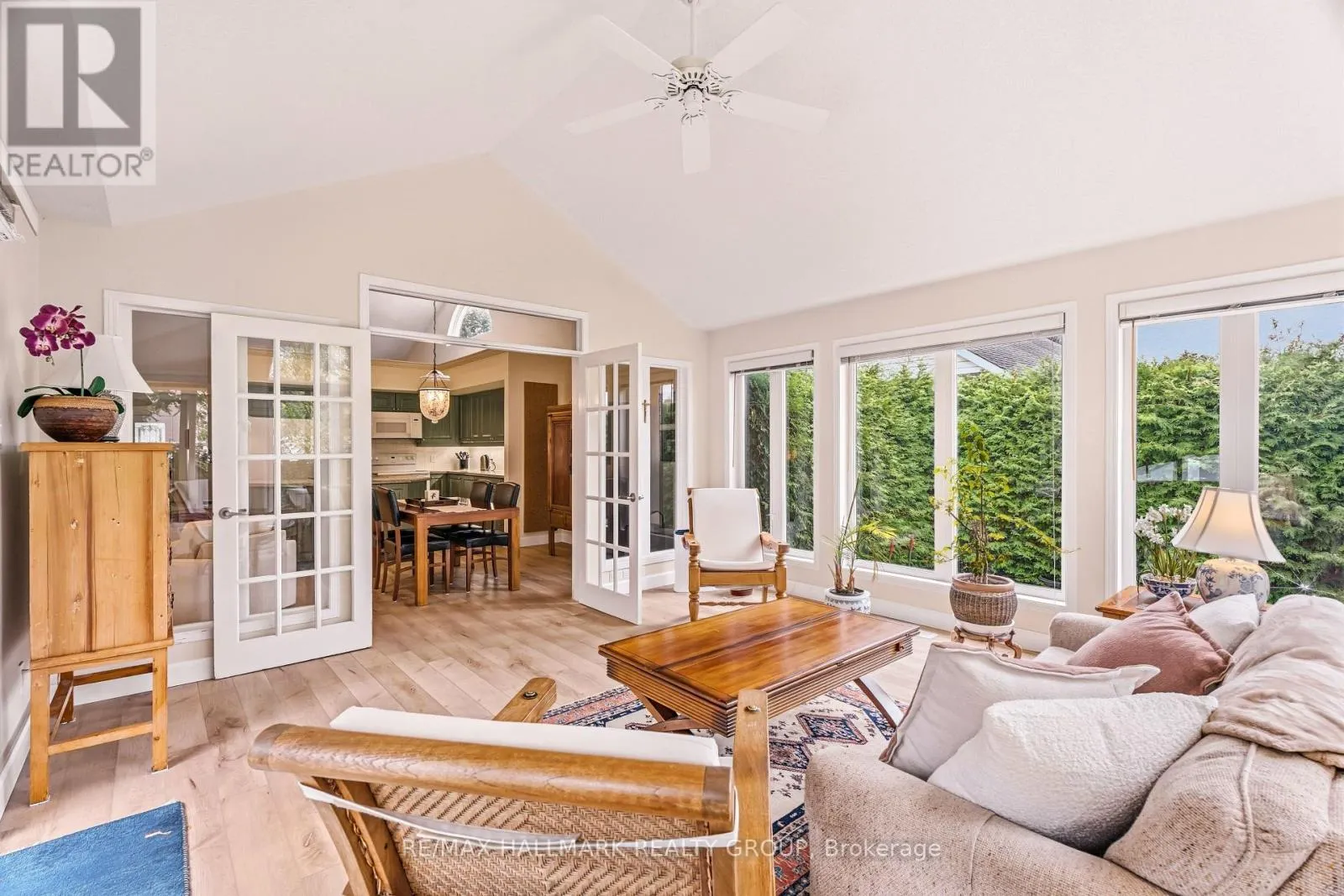 3 BURNSTEAD CRESCENT