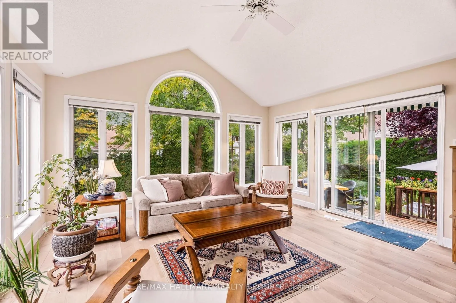 3 BURNSTEAD CRESCENT