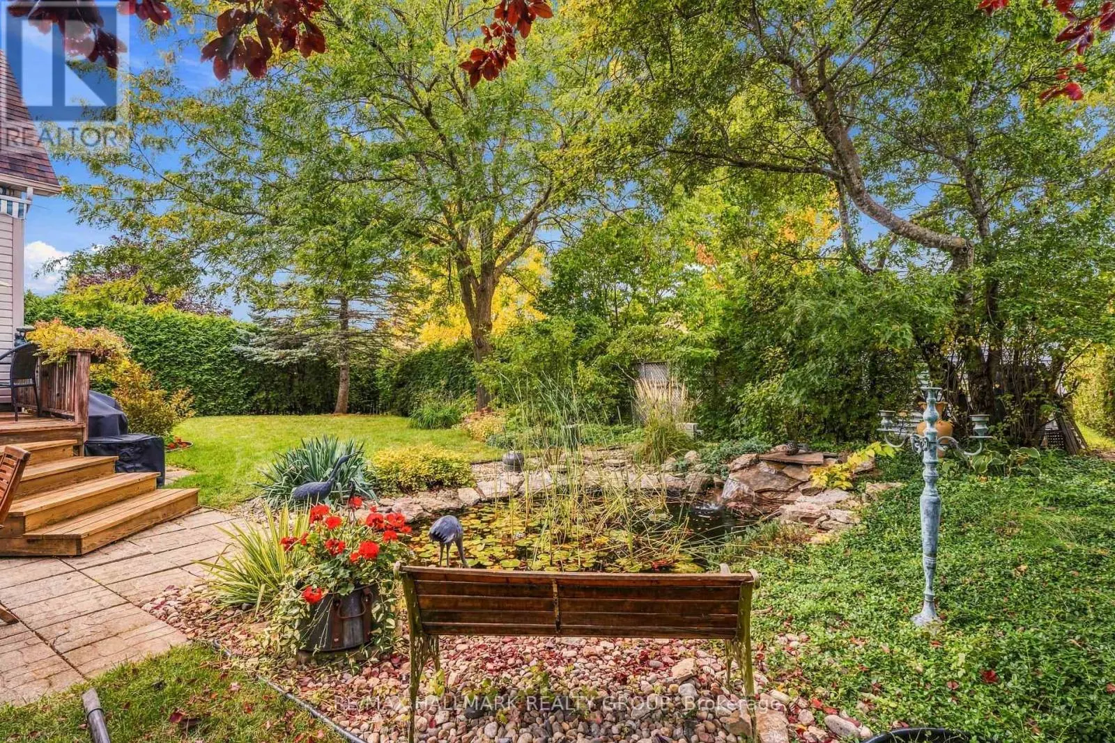 3 BURNSTEAD CRESCENT