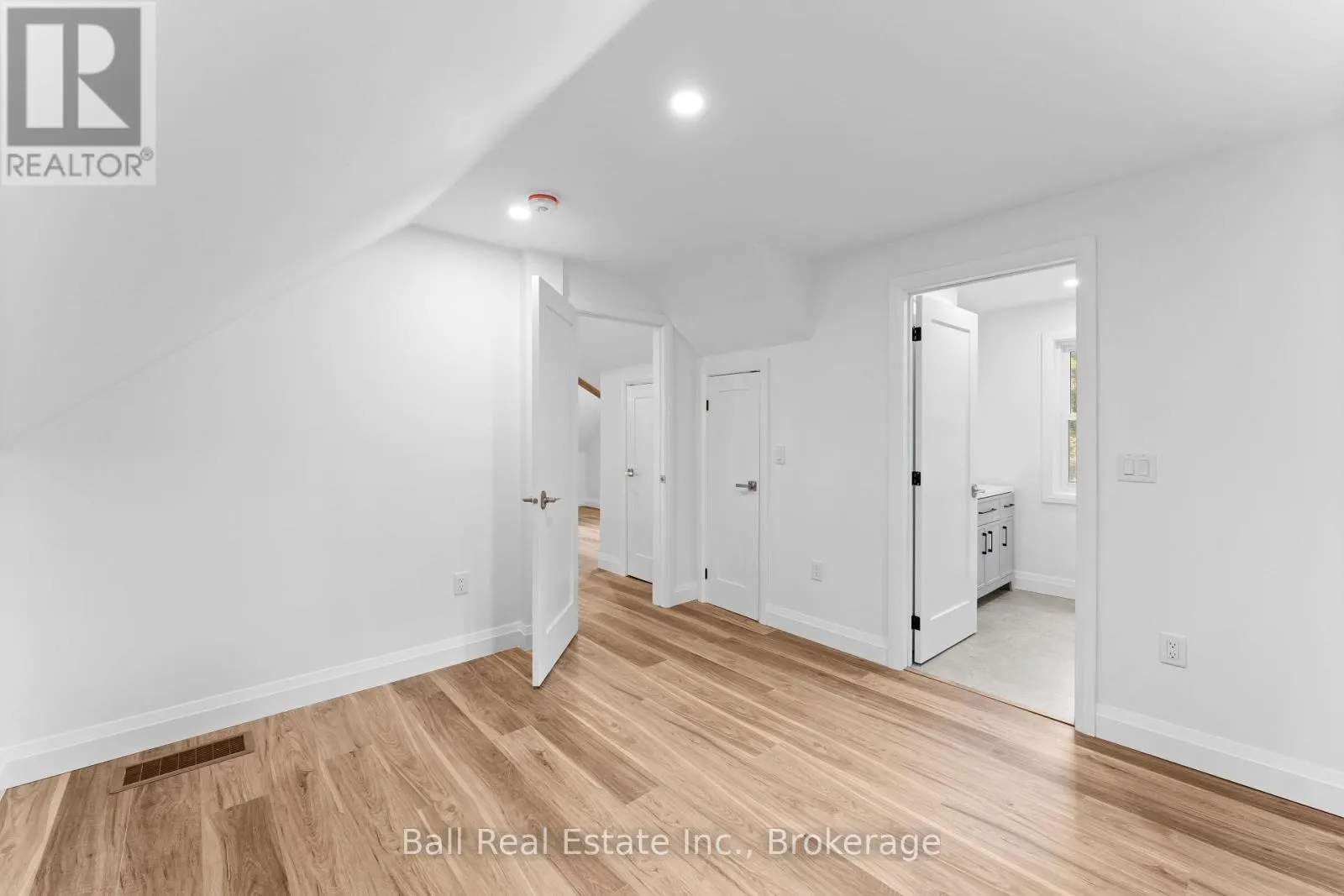 319 BOUNDARY ROAD
