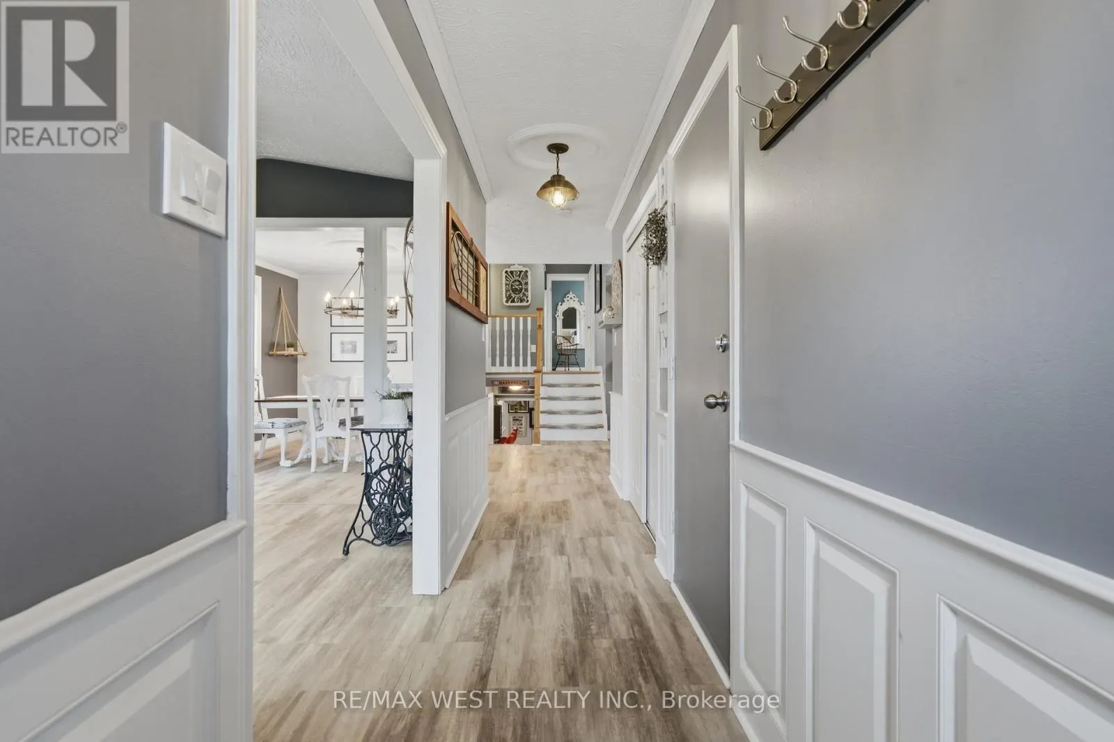 515 BERKINDALE DRIVE
