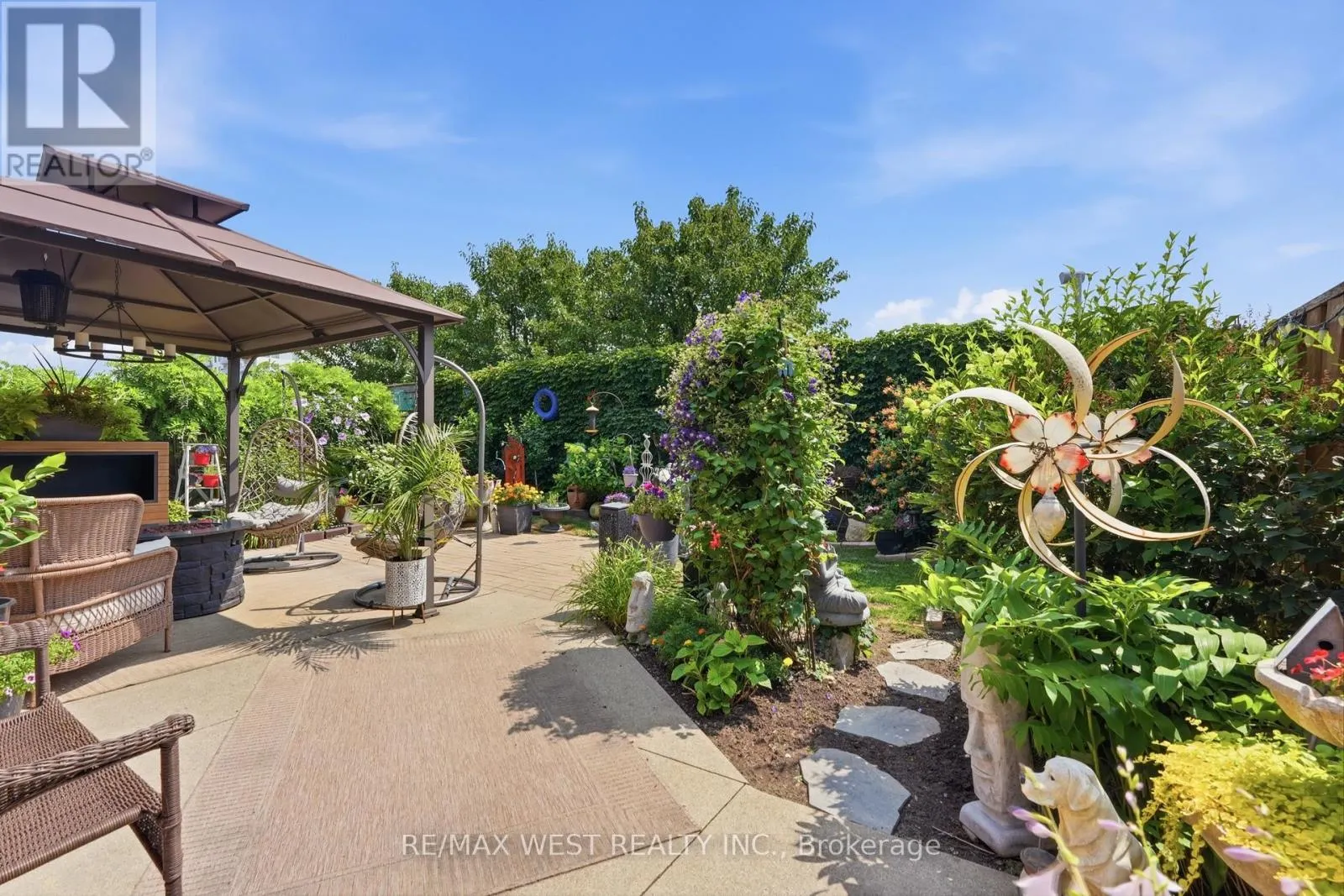 515 BERKINDALE DRIVE