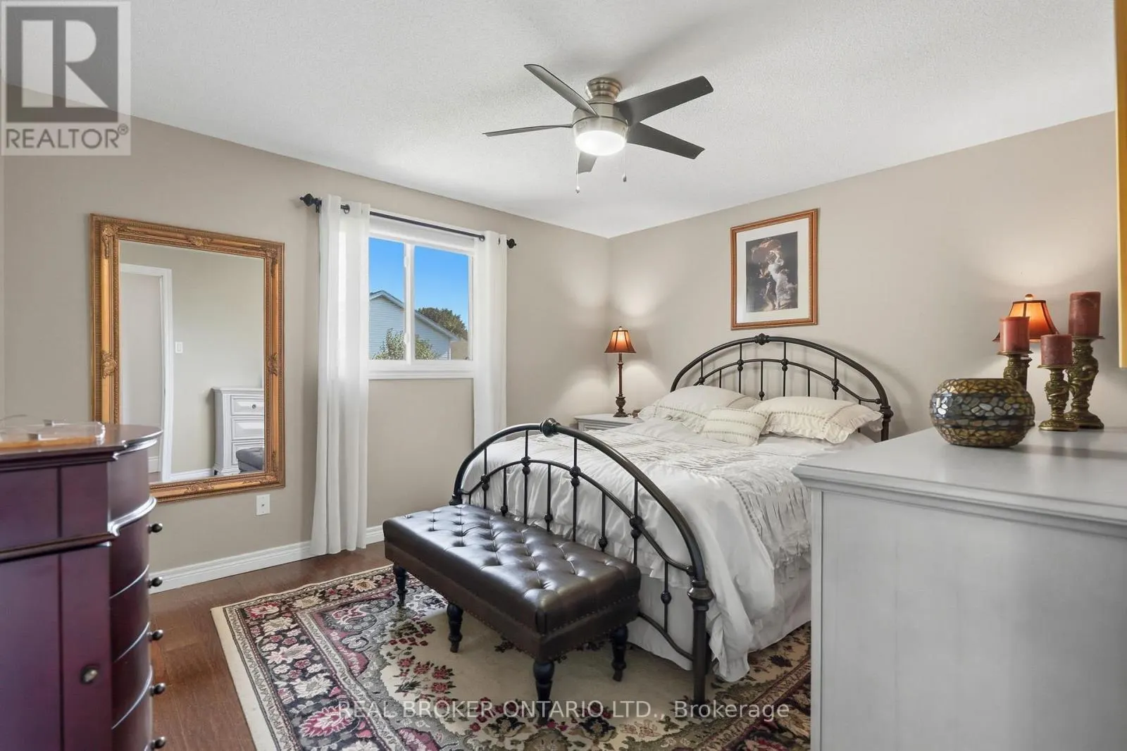 8 MOYLE DRIVE