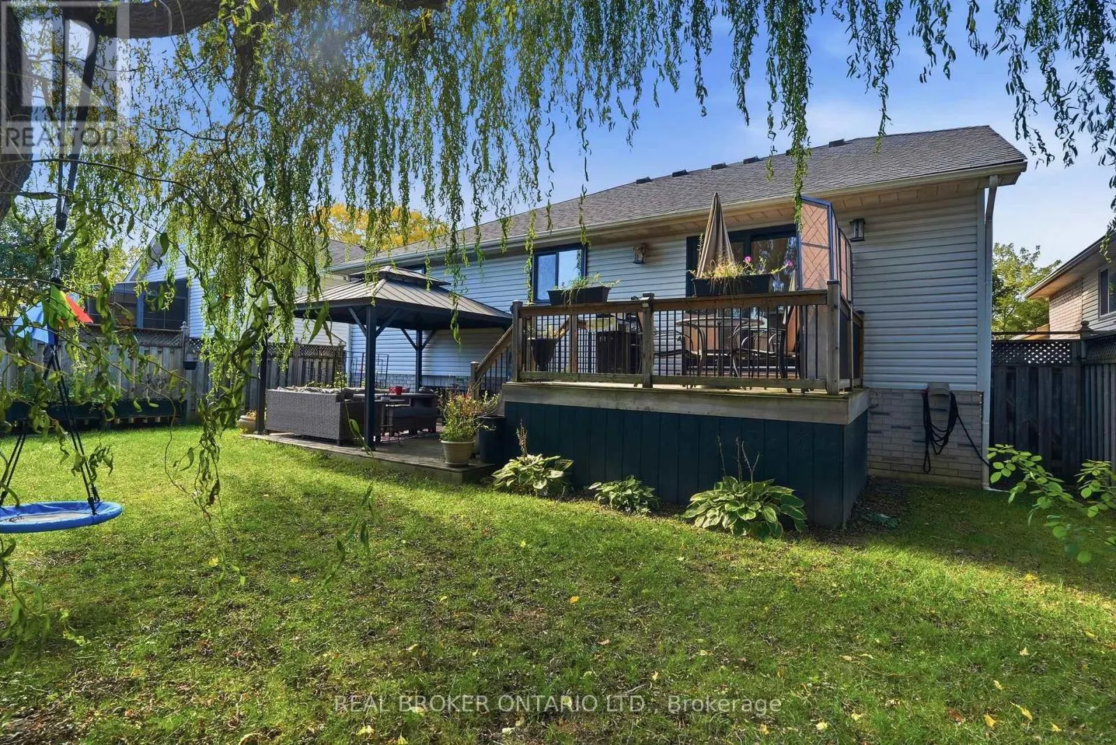 8 MOYLE DRIVE