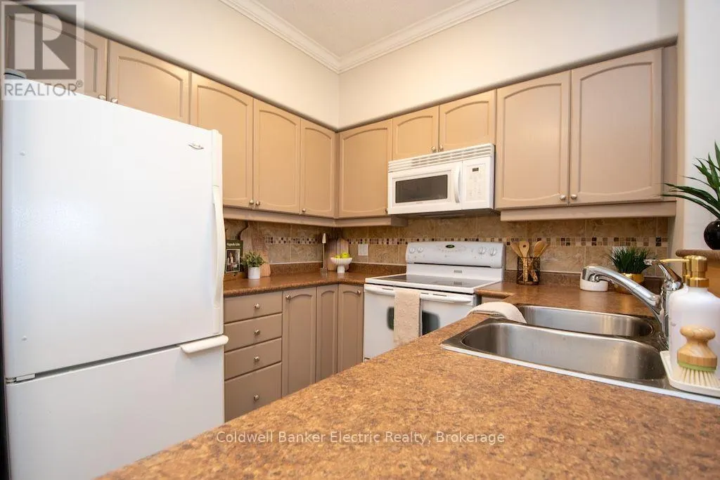 212 - 869 CLONSILLA AVENUE #212
