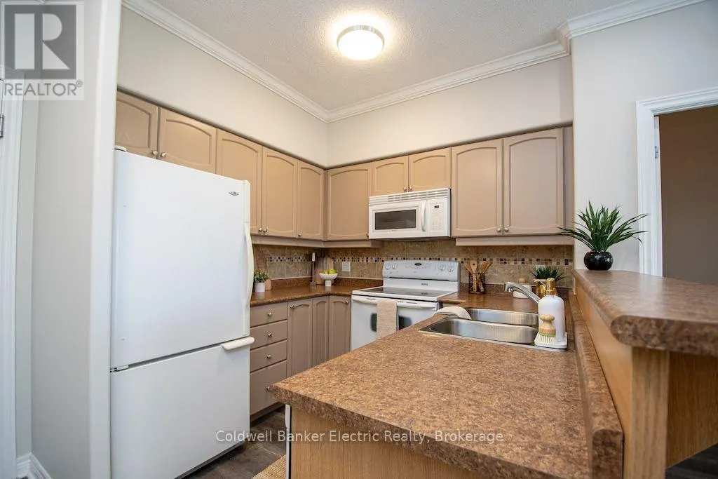 212 - 869 CLONSILLA AVENUE #212