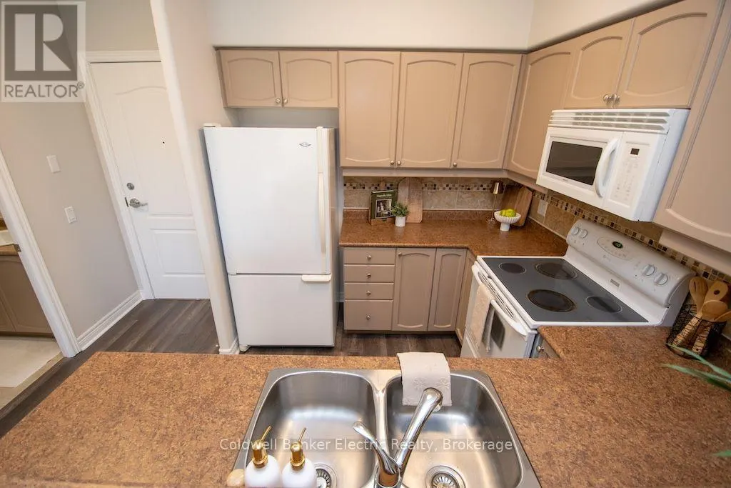 212 - 869 CLONSILLA AVENUE #212