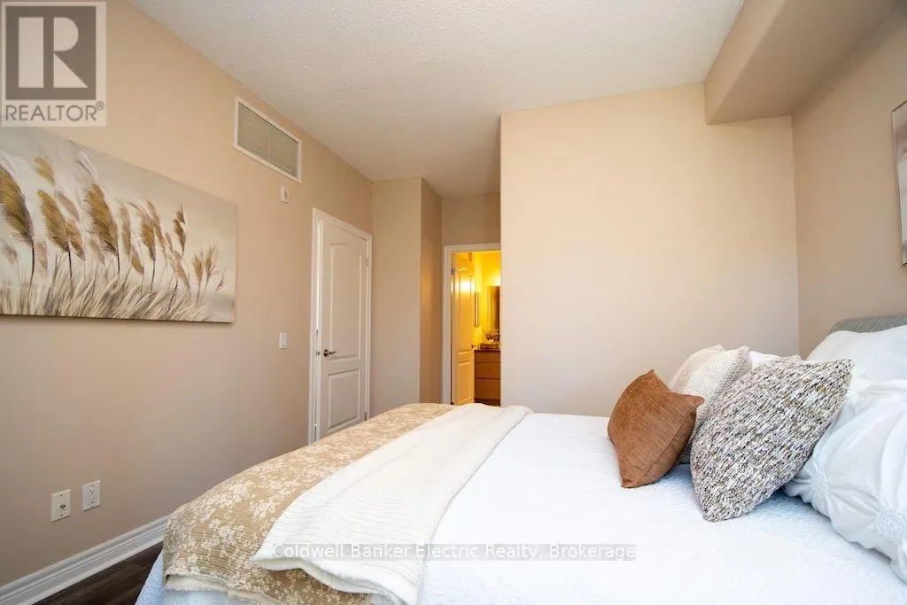 212 - 869 CLONSILLA AVENUE #212