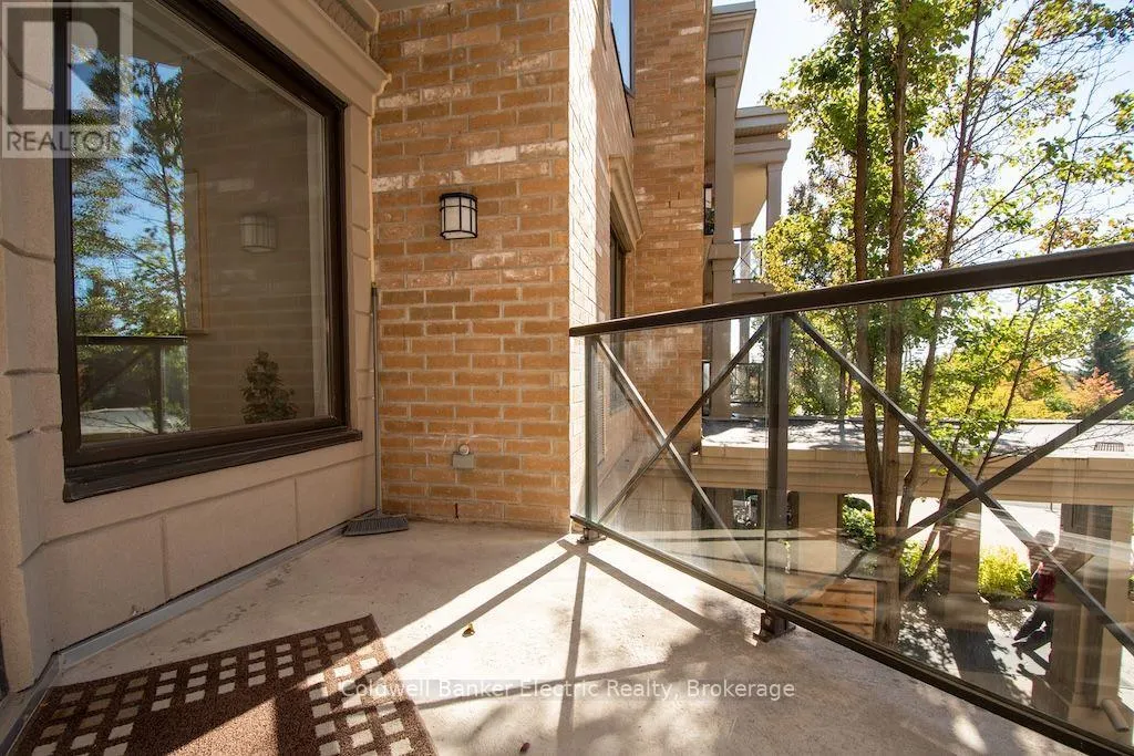 212 - 869 CLONSILLA AVENUE #212