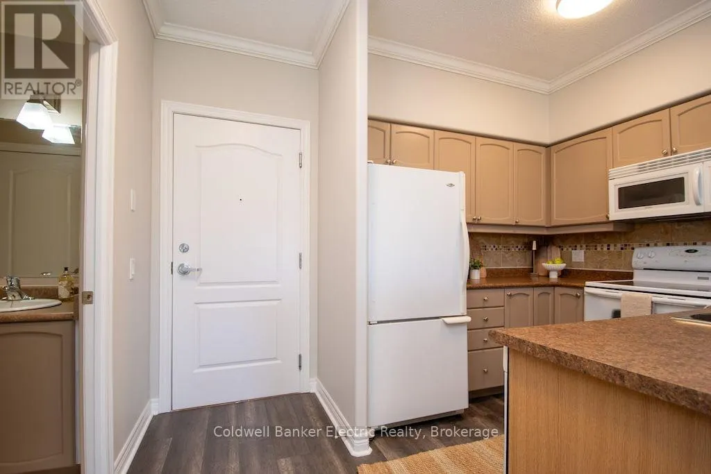 212 - 869 CLONSILLA AVENUE #212