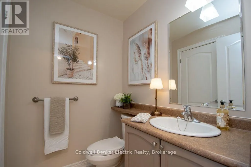 212 - 869 CLONSILLA AVENUE #212