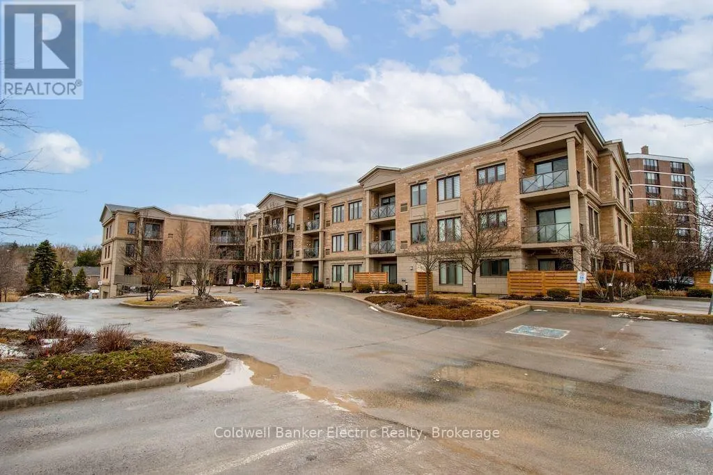 212 - 869 CLONSILLA AVENUE #212
