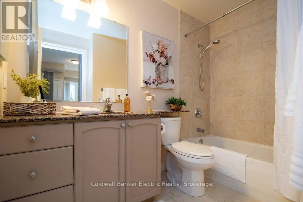 212 - 869 CLONSILLA AVENUE #212
