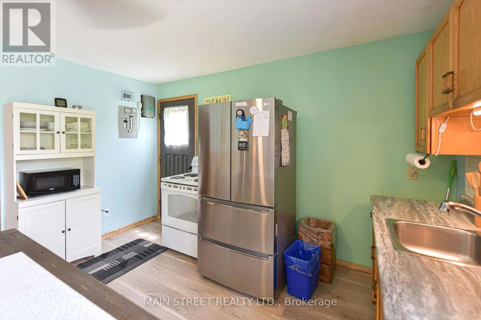 20 - 230 LAKE DALRYMPLE ROAD