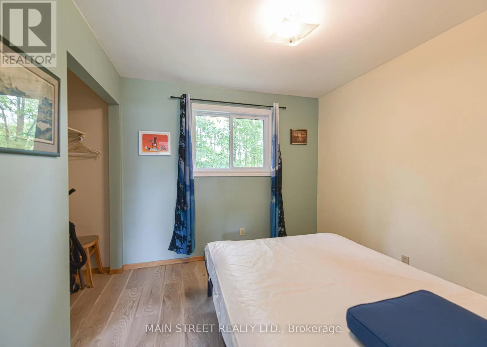 20 - 230 LAKE DALRYMPLE ROAD