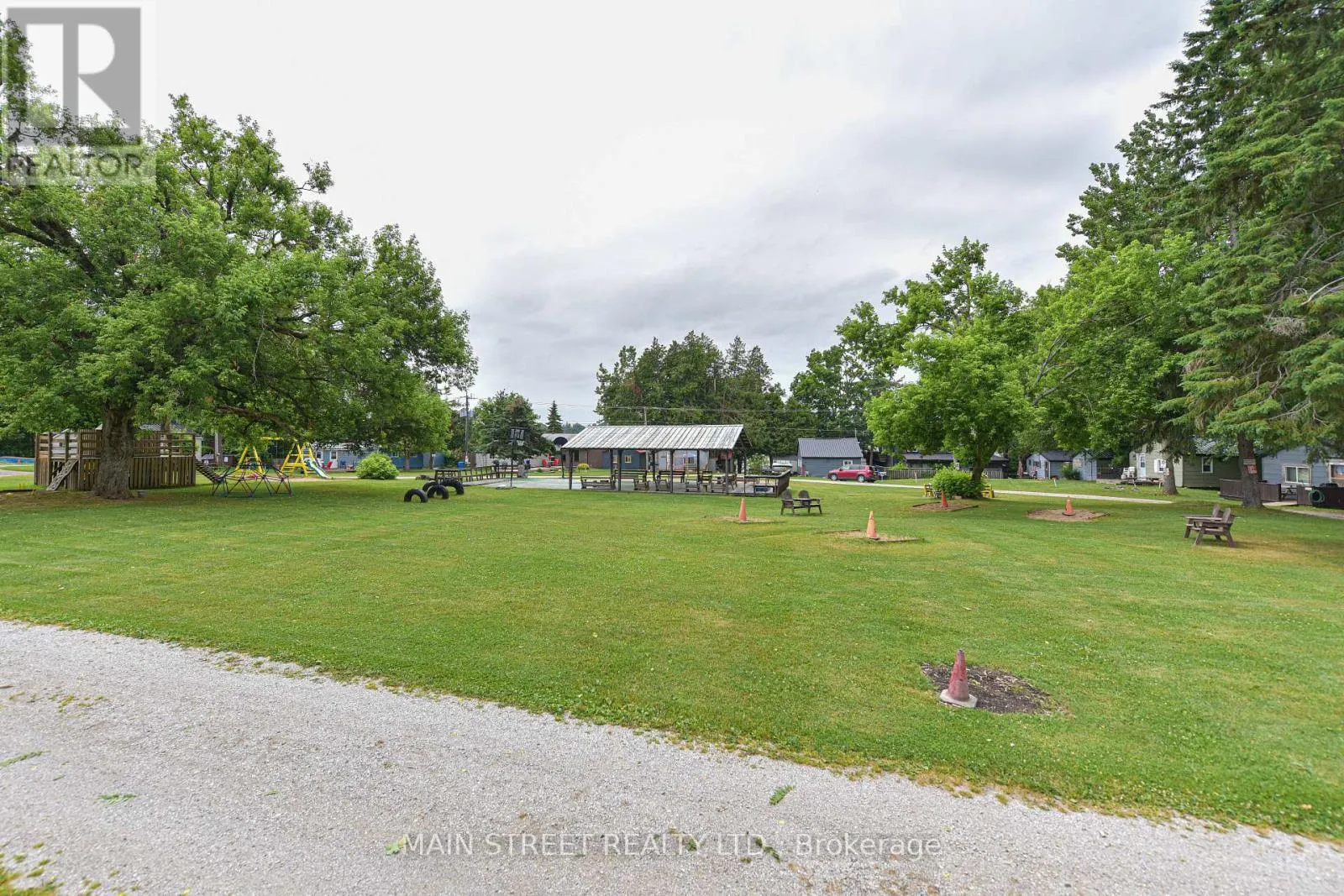 20 - 230 LAKE DALRYMPLE ROAD