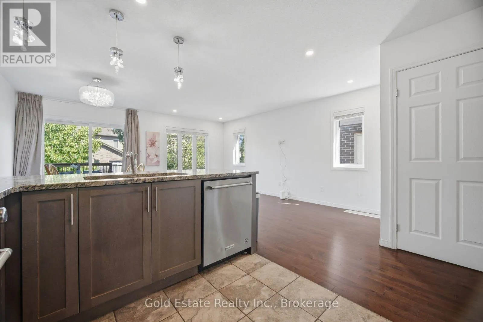 85 - 135 HARDCASTLE DRIVE