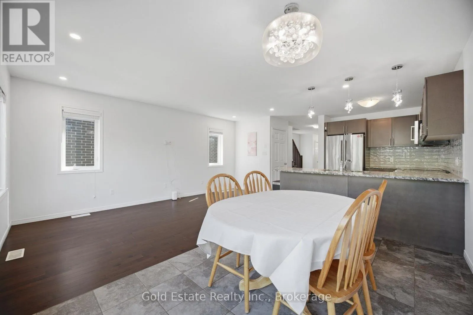 85 - 135 HARDCASTLE DRIVE