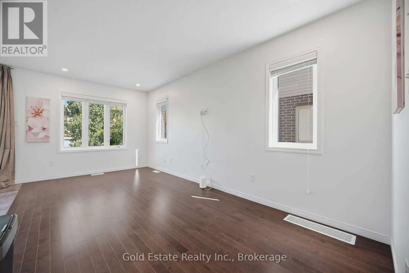 85 - 135 HARDCASTLE DRIVE