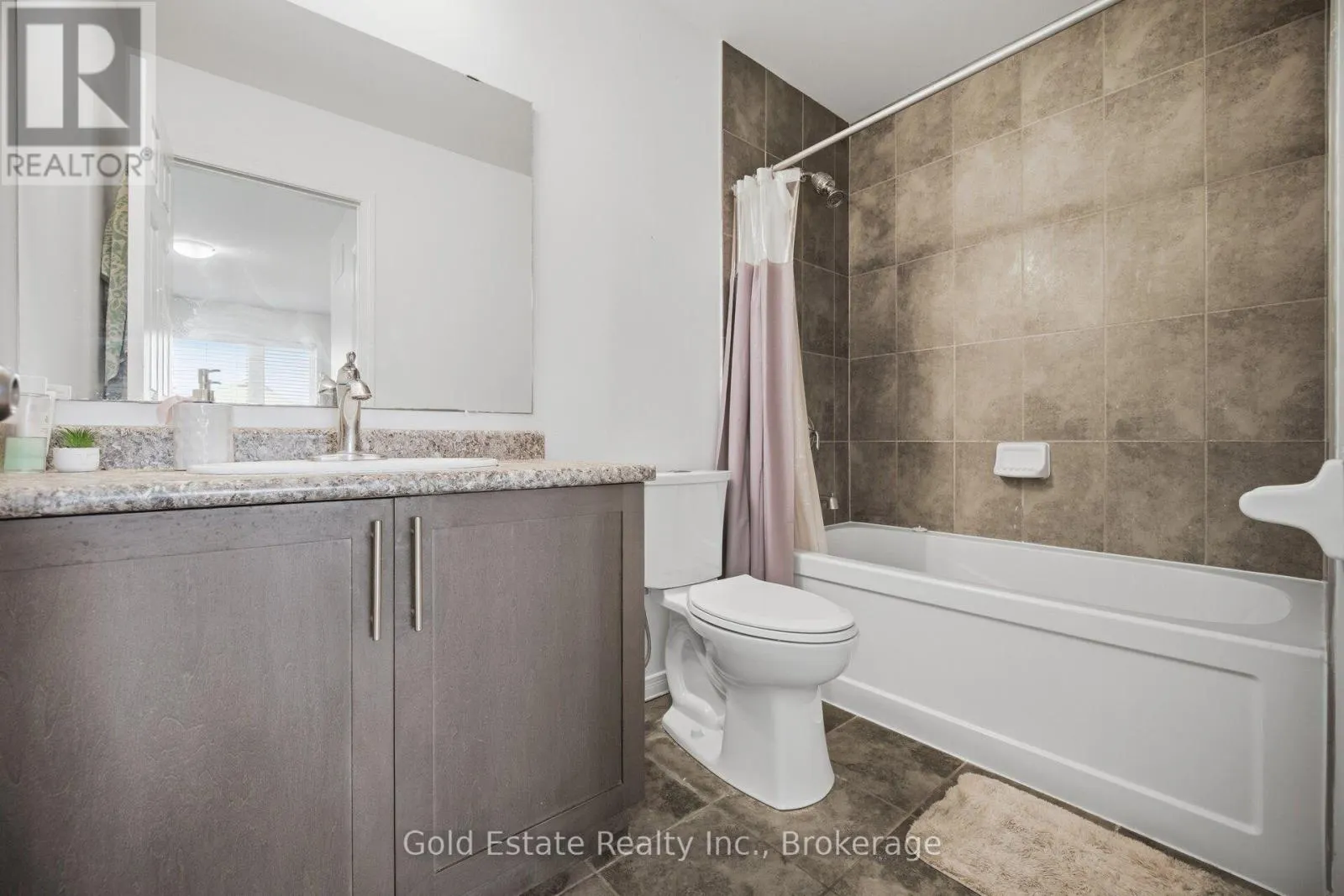 85 - 135 HARDCASTLE DRIVE