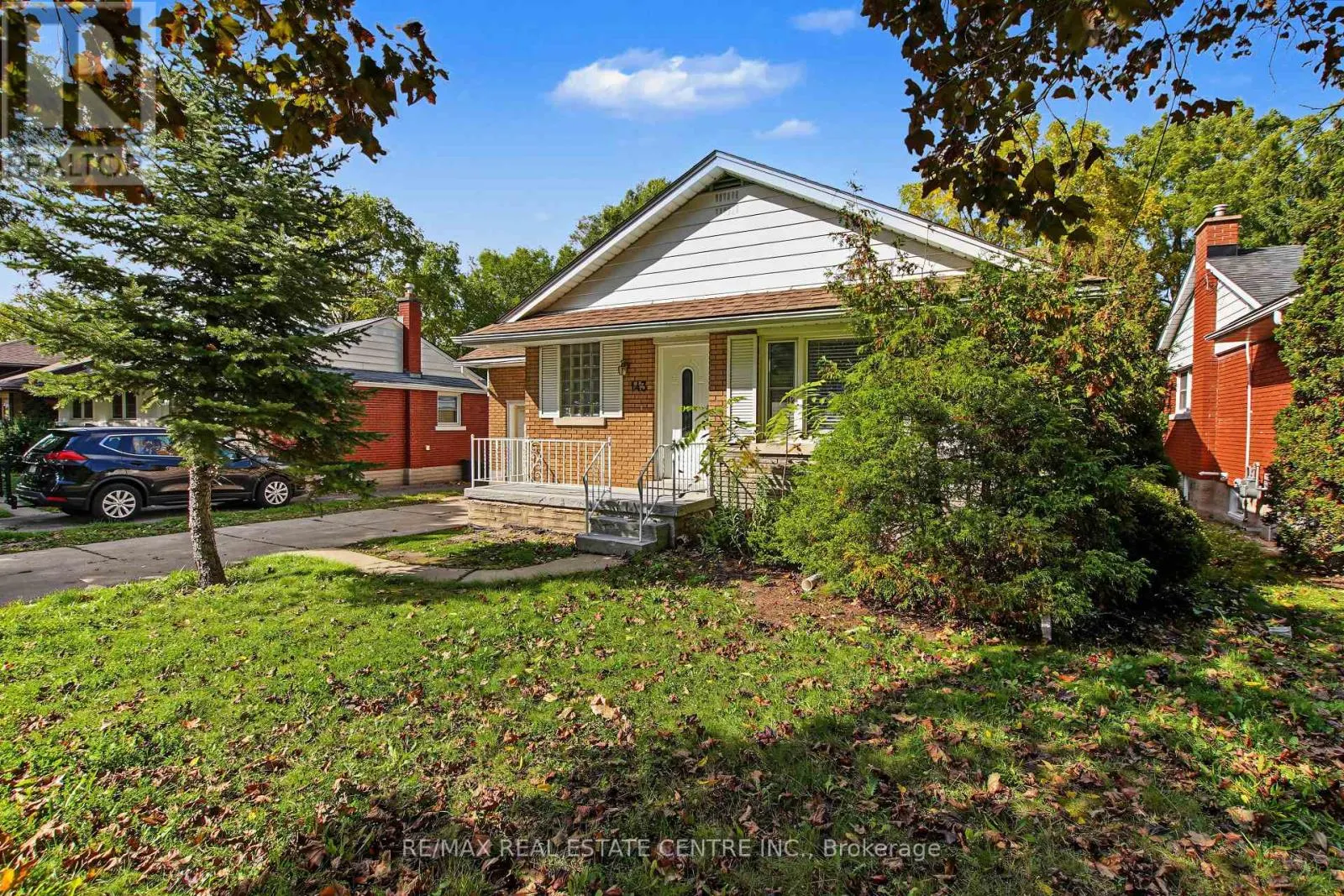 143 ELGIN CRESCENT