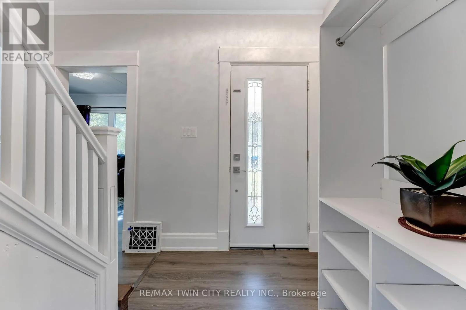 116 VICTORIA AVENUE