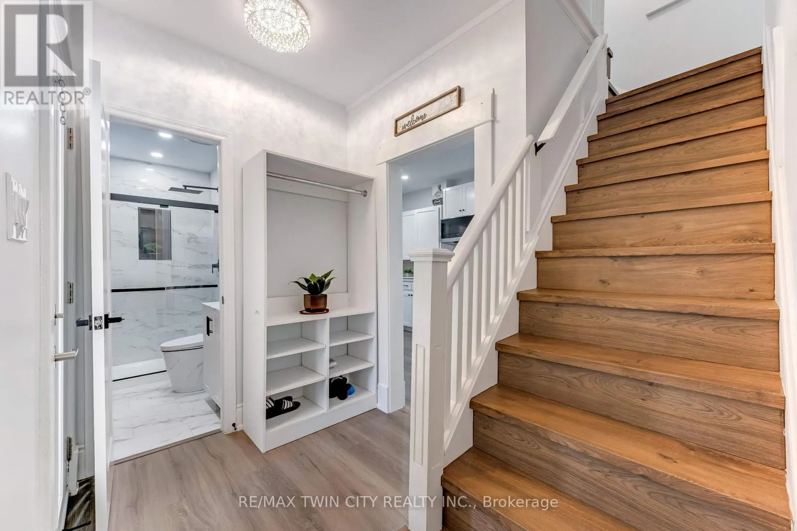 116 VICTORIA AVENUE