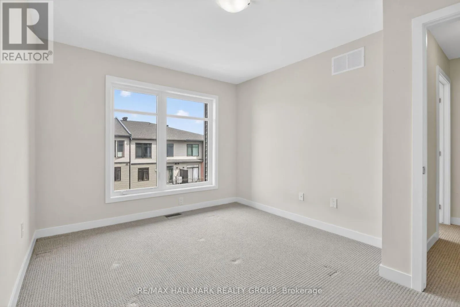 402 JEWELWING PRIVATE