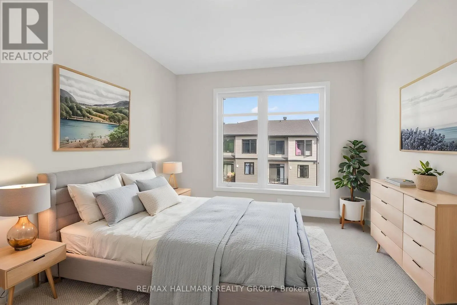 402 JEWELWING PRIVATE