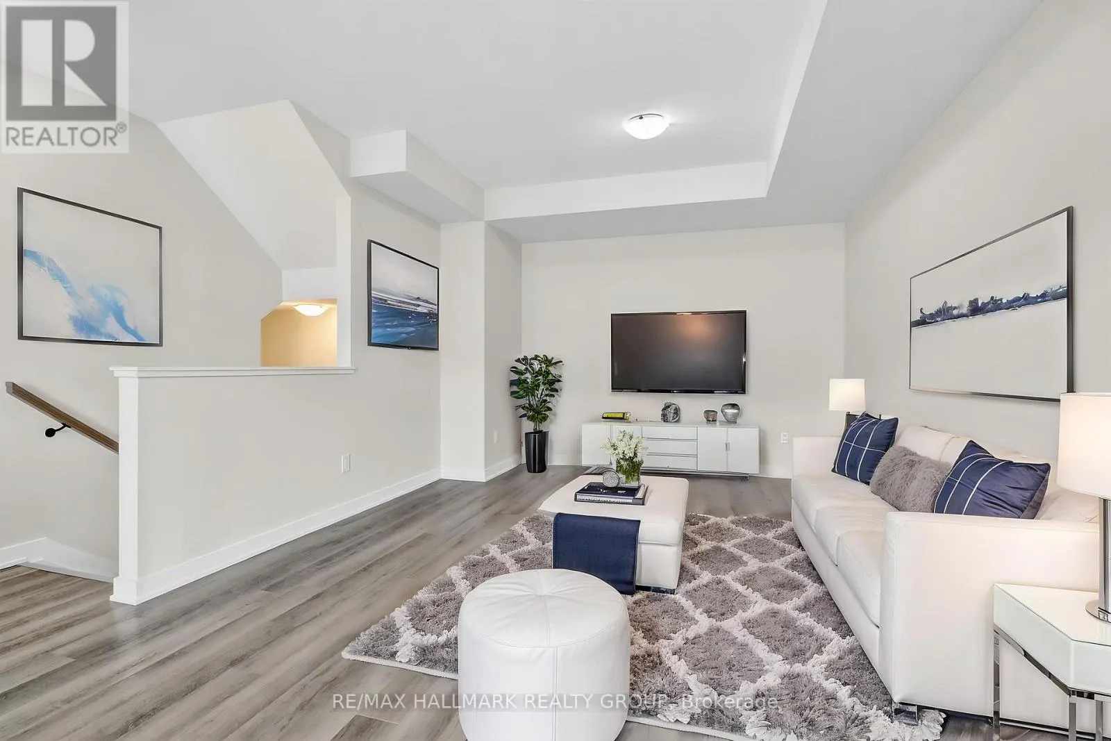 402 JEWELWING PRIVATE