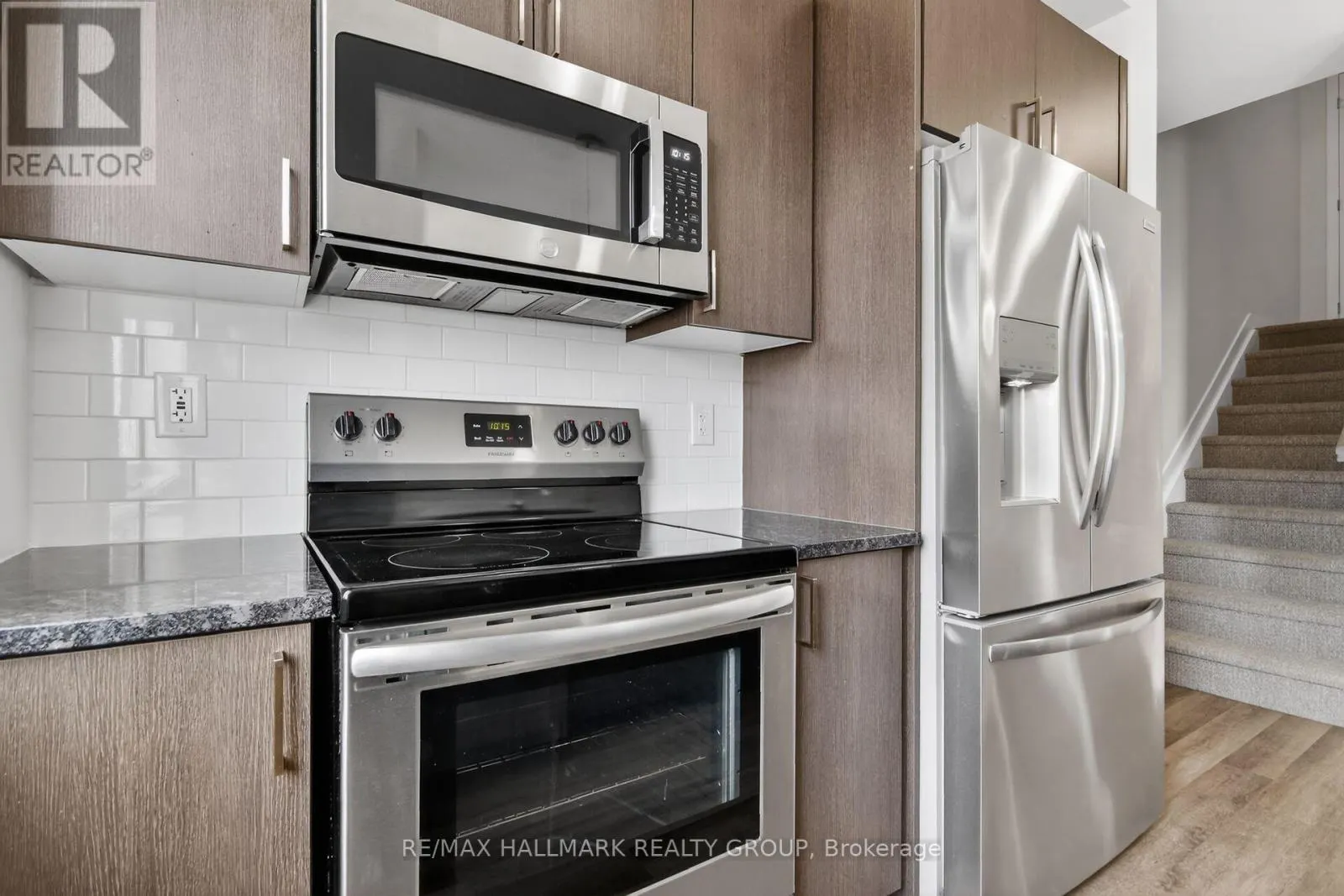 402 JEWELWING PRIVATE