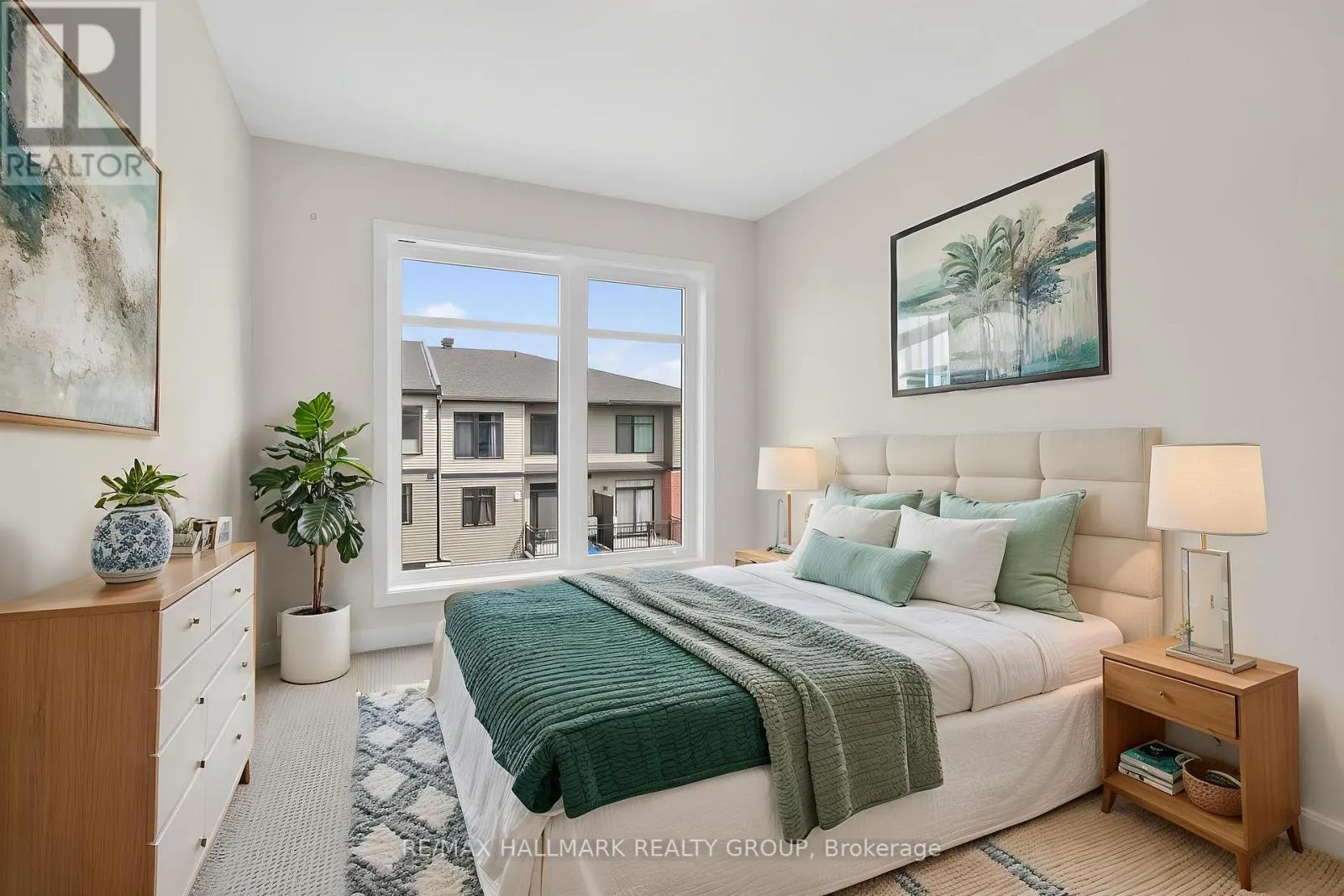 402 JEWELWING PRIVATE