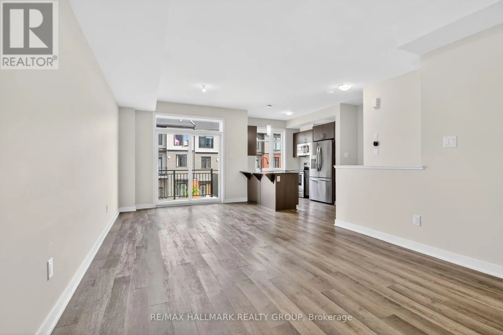 402 JEWELWING PRIVATE