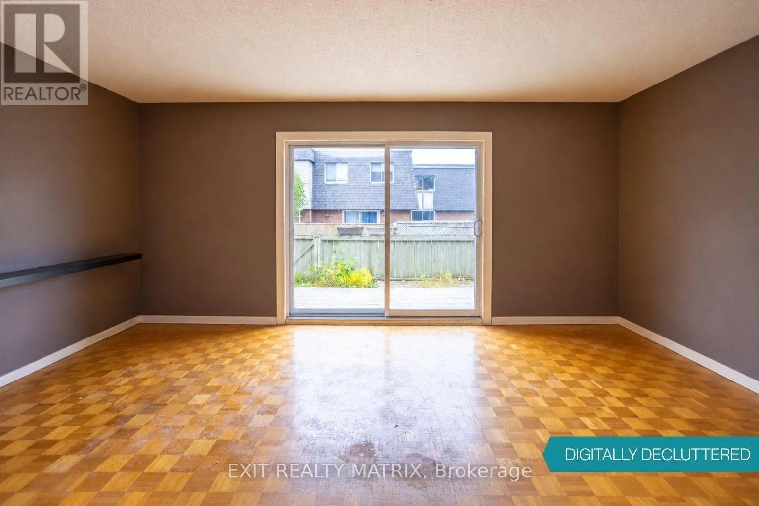 3006 FAIRLEA CRESCENT