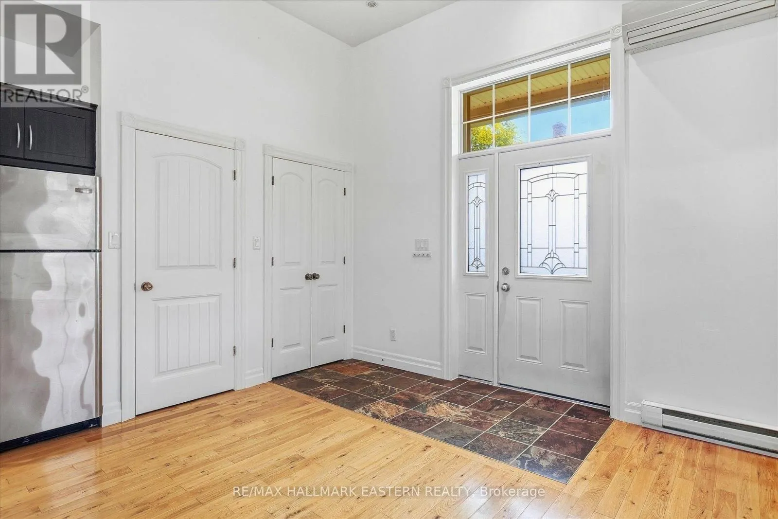 #2 - 760 GEORGE STREET ##2