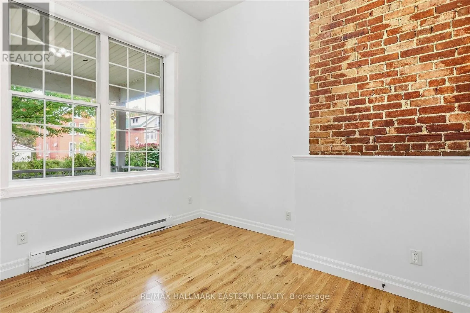 #2 - 760 GEORGE STREET ##2