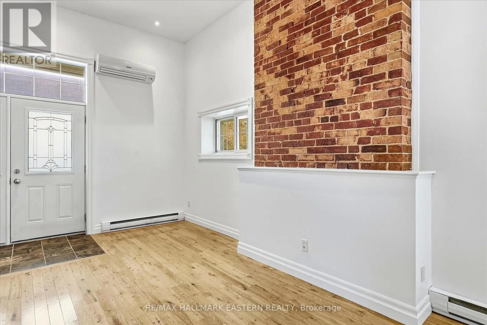 #2 - 760 GEORGE STREET ##2