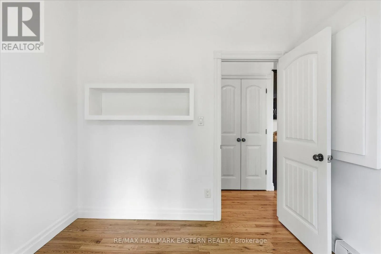 #2 - 760 GEORGE STREET ##2