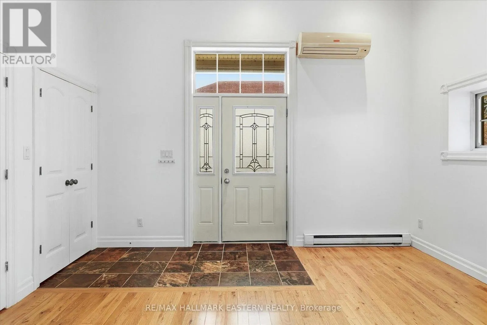 #2 - 760 GEORGE STREET ##2