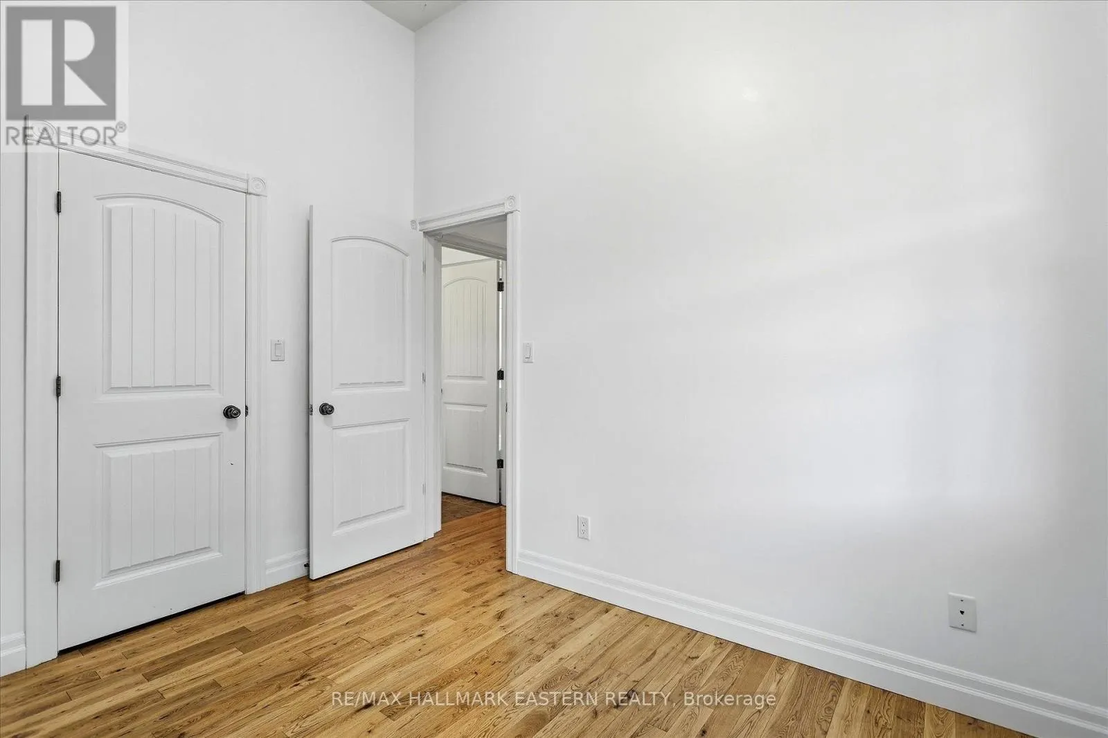 #2 - 760 GEORGE STREET ##2