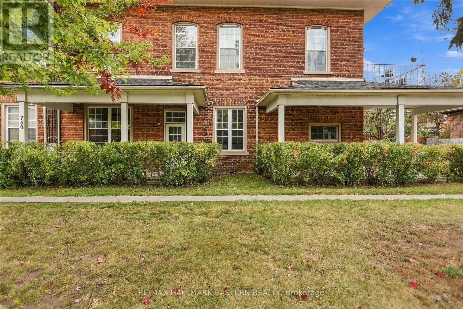 #2 - 760 GEORGE STREET ##2