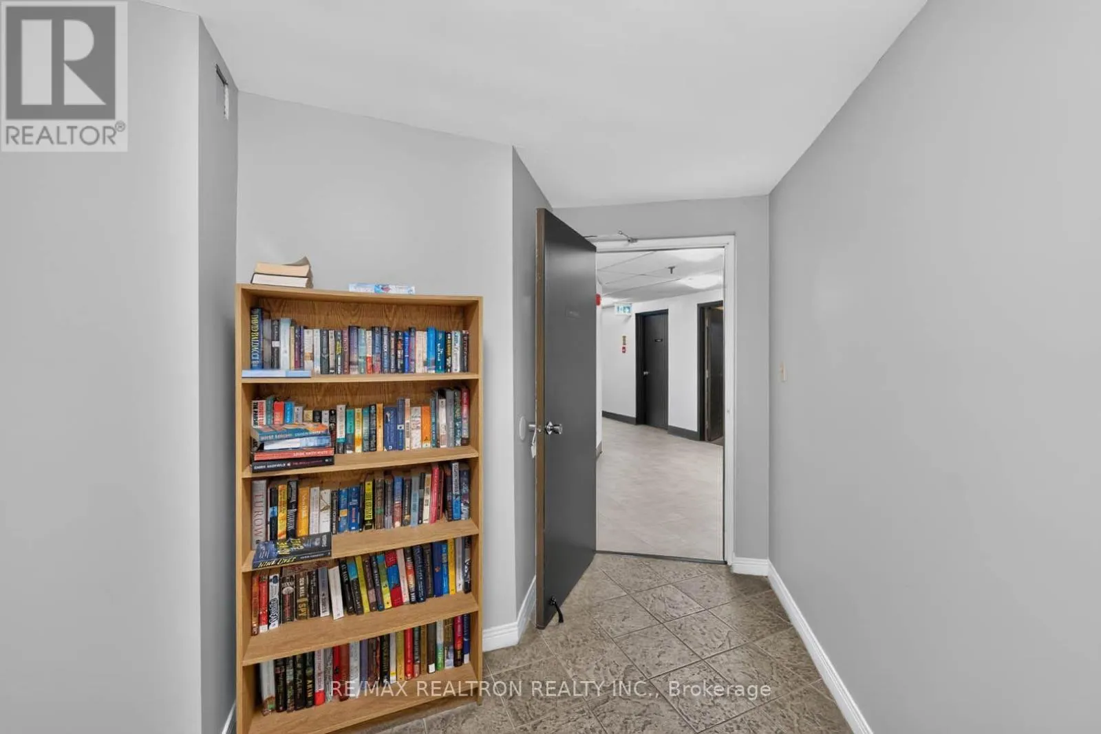 501 - 6 VILLAGE GREEN BOULEVARD