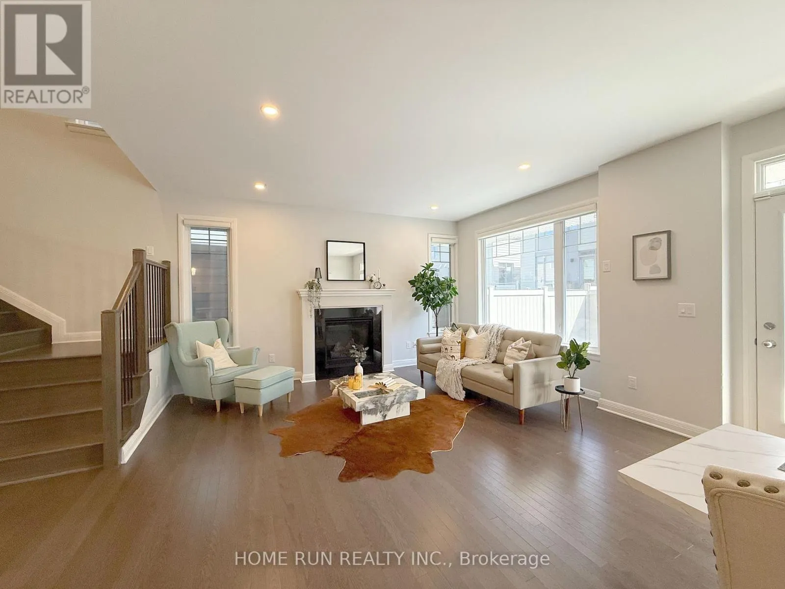 322 LYSANDER PLACE