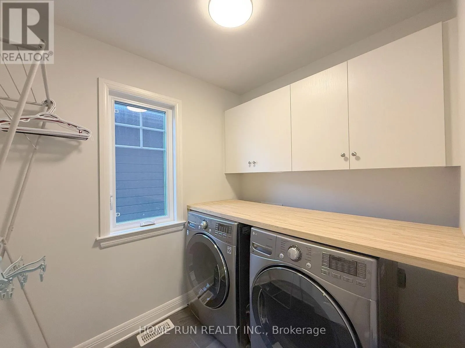 322 LYSANDER PLACE