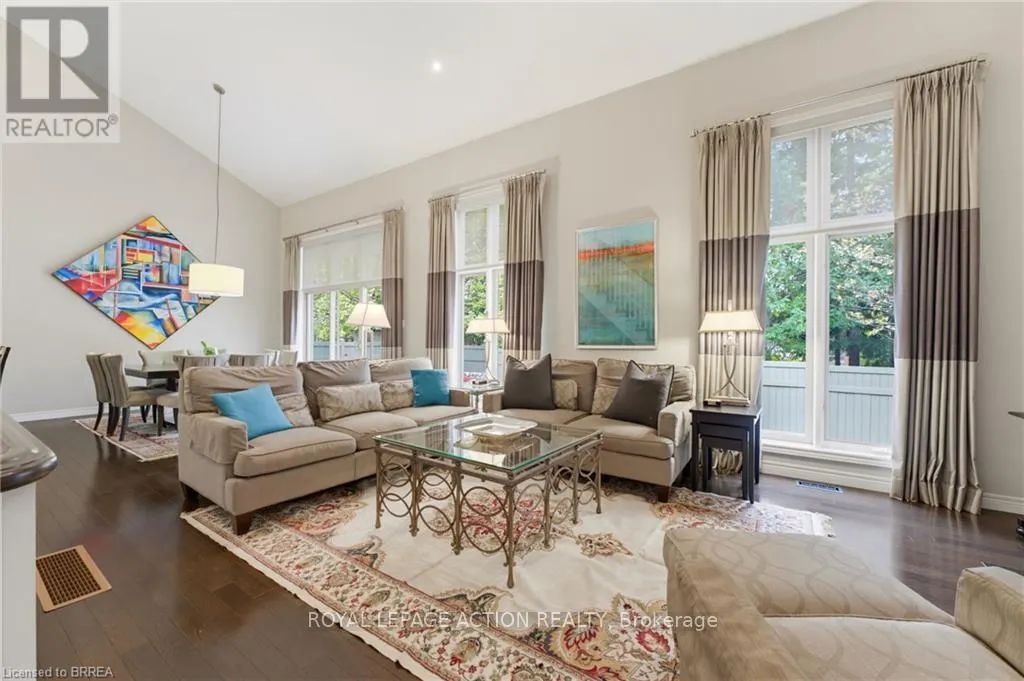 3 - 68 FAIRVIEW DRIVE
