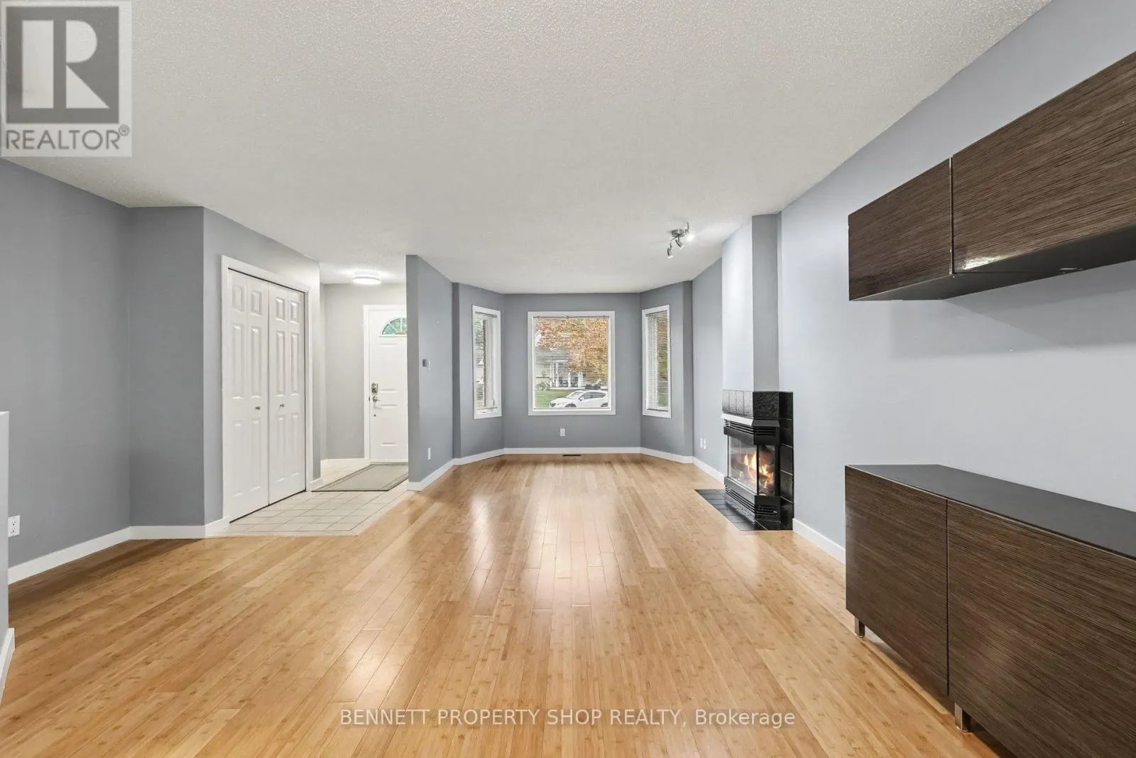 13 CANDOW CRESCENT