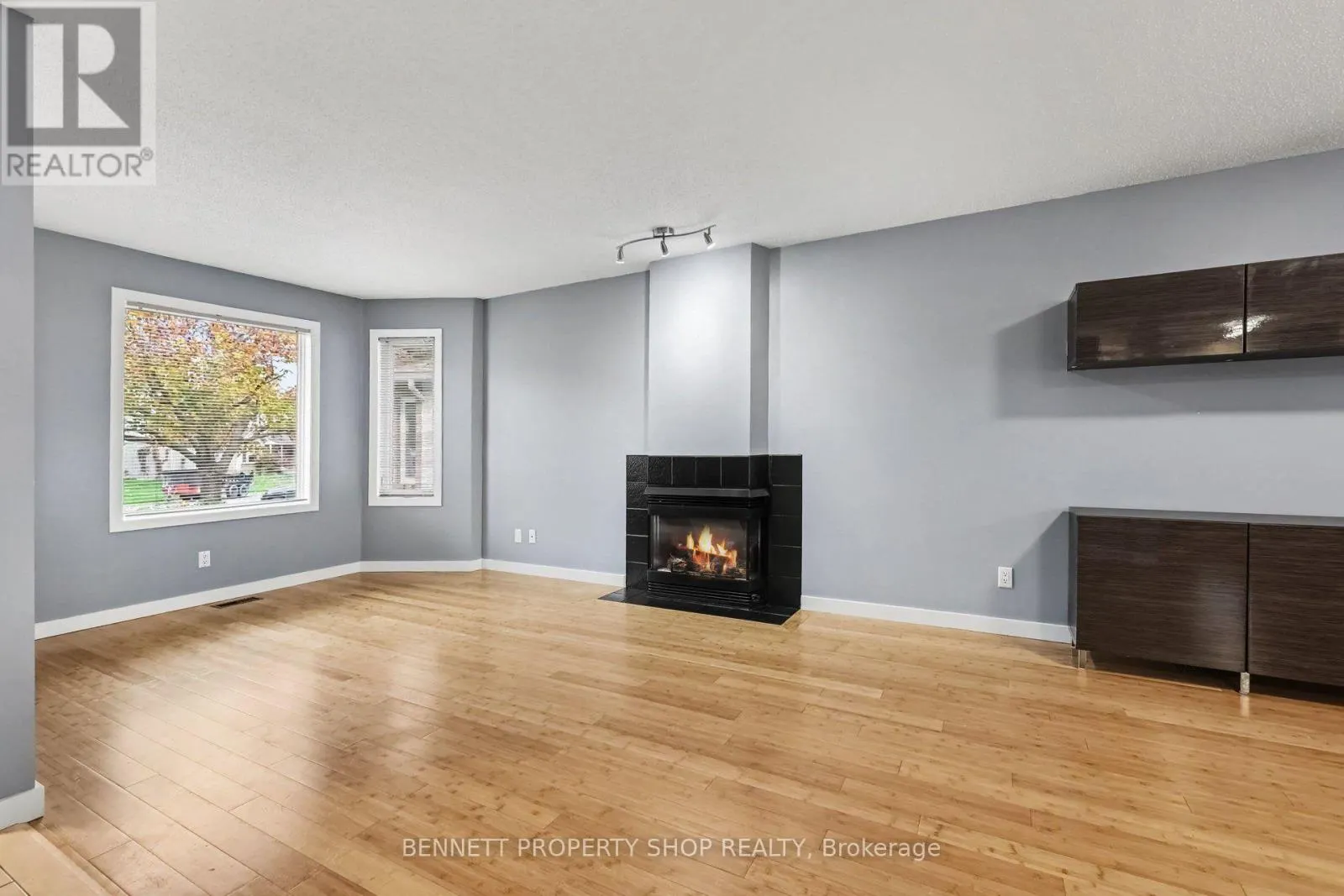 13 CANDOW CRESCENT