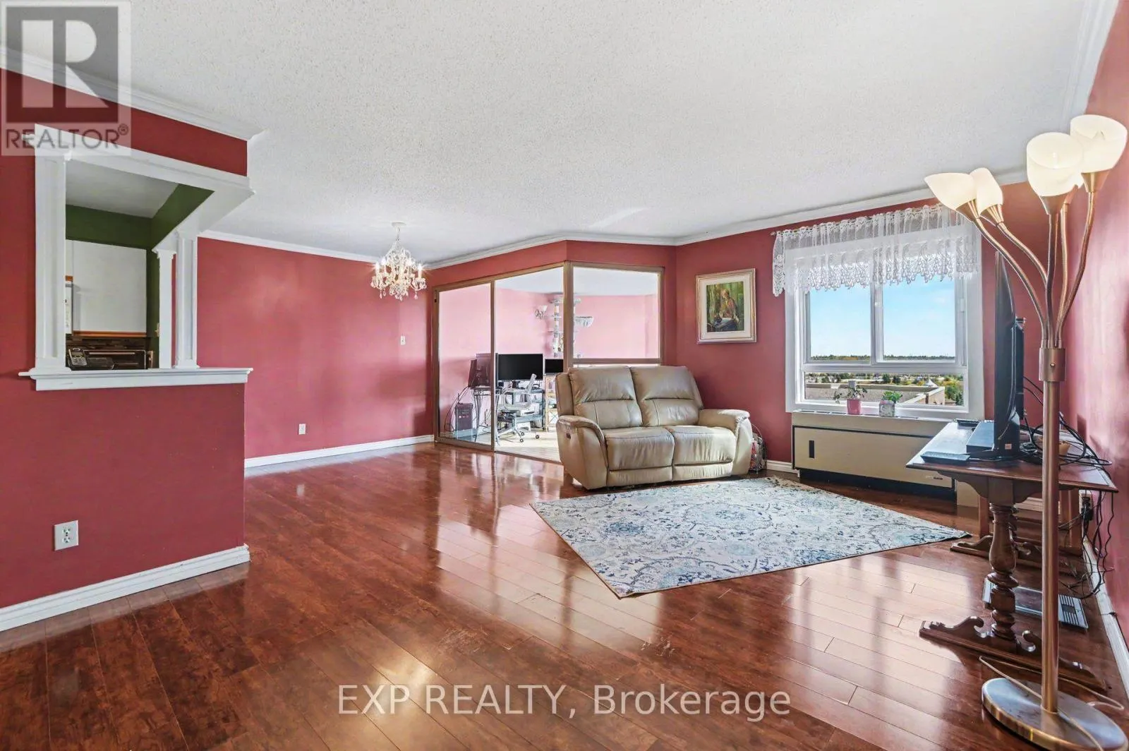 1101 - 960 TERON ROAD