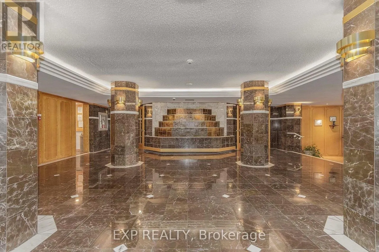 1101 - 960 TERON ROAD